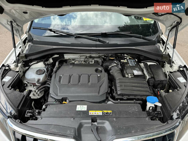 Белый Шкода Kodiaq, объемом двигателя 2 л и пробегом 94 тыс. км за 33900 $, фото 27 на Automoto.ua