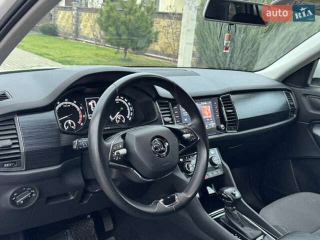 Білий Шкода Kodiaq, об'ємом двигуна 1.98 л та пробігом 192 тис. км за 24900 $, фото 10 на Automoto.ua