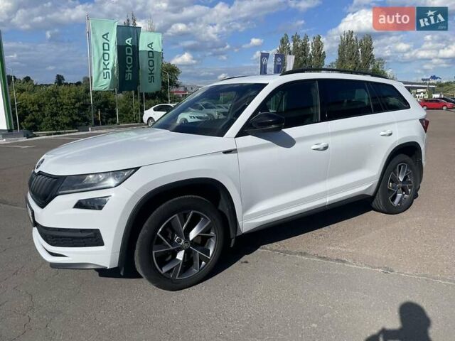 Белый Шкода Kodiaq, объемом двигателя 1.98 л и пробегом 102 тыс. км за 34700 $, фото 10 на Automoto.ua