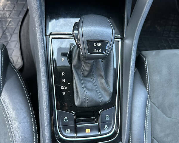 Белый Шкода Kodiaq, объемом двигателя 1.98 л и пробегом 57 тыс. км за 26500 $, фото 12 на Automoto.ua