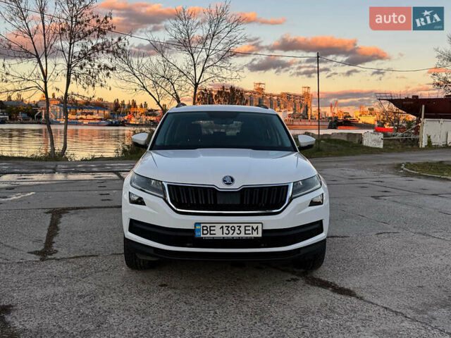 Шкода Kodiaq 2021 у Миколаєві на Automoto.ua Білий Шкода Kodiaq, об'ємом двигуна 1.97 л та пробігом 174 тис. км за 31600 $, фото 2 на Automoto.ua
