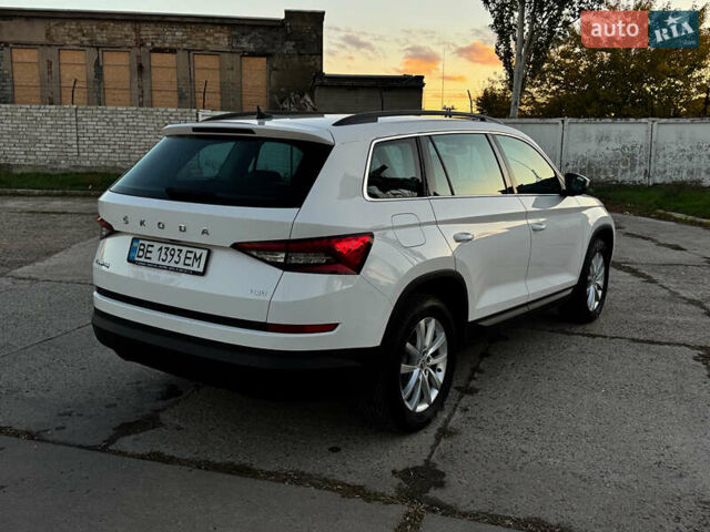 Шкода Kodiaq 2021 у Миколаєві на Automoto.ua Білий Шкода Kodiaq, об'ємом двигуна 1.97 л та пробігом 174 тис. км за 31600 $, фото 3 на Automoto.ua