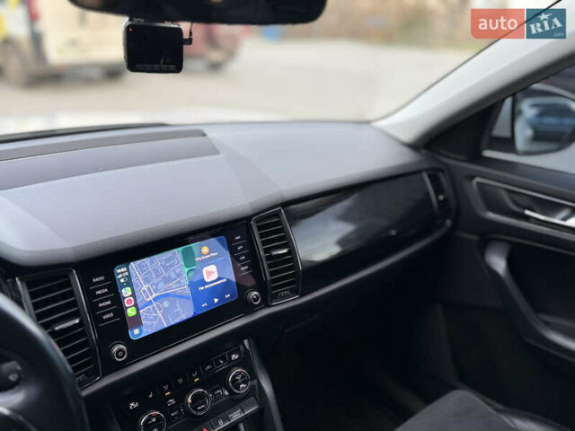 Білий Шкода Kodiaq, об'ємом двигуна 1.98 л та пробігом 197 тис. км за 22999 $, фото 56 на Automoto.ua