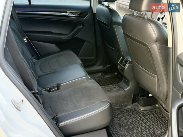 Білий Шкода Kodiaq, об'ємом двигуна 1.98 л та пробігом 197 тис. км за 22999 $, фото 41 на Automoto.ua
