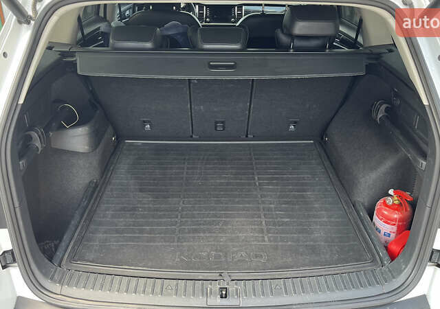 Белый Шкода Kodiaq, объемом двигателя 1.98 л и пробегом 242 тыс. км за 20000 $, фото 8 на Automoto.ua