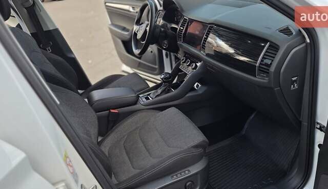 Белый Шкода Kodiaq, объемом двигателя 2 л и пробегом 200 тыс. км за 32000 $, фото 46 на Automoto.ua