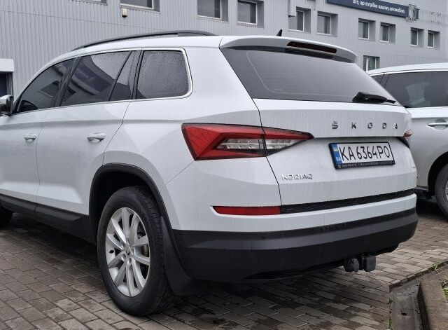Білий Шкода Kodiaq, об'ємом двигуна 2 л та пробігом 242 тис. км за 22000 $, фото 2 на Automoto.ua