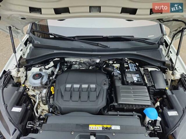 Белый Шкода Kodiaq, объемом двигателя 1.98 л и пробегом 44 тыс. км за 39000 $, фото 24 на Automoto.ua