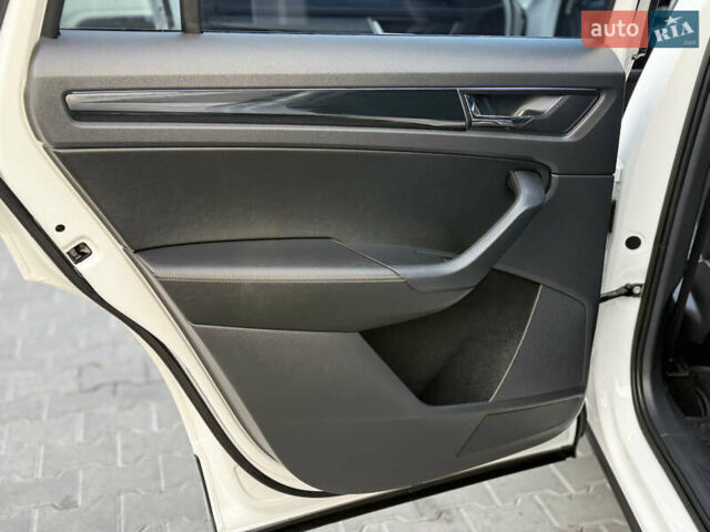 Білий Шкода Kodiaq, об'ємом двигуна 1.98 л та пробігом 197 тис. км за 22999 $, фото 40 на Automoto.ua