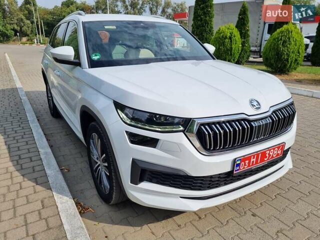 Білий Шкода Kodiaq, об'ємом двигуна 1.97 л та пробігом 185 тис. км за 37500 $, фото 8 на Automoto.ua