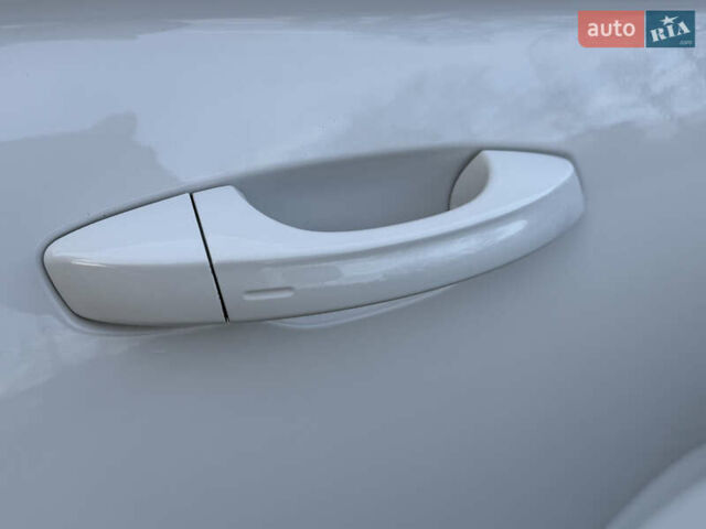 Білий Шкода Kodiaq, об'ємом двигуна 1.98 л та пробігом 197 тис. км за 22999 $, фото 21 на Automoto.ua