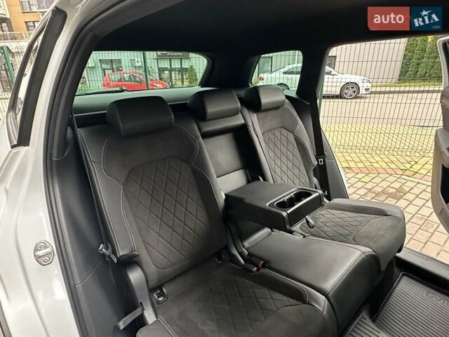 Белый Шкода Kodiaq, объемом двигателя 1.98 л и пробегом 70 тыс. км за 33900 $, фото 40 на Automoto.ua