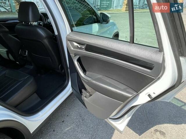 Шкода Kodiaq 2021 в Днепре (Днепропетровске) на Automoto.ua Белый Шкода Kodiaq, объемом двигателя 1.98 л и пробегом 106 тыс. км за 33900 $, фото 23 на Automoto.ua