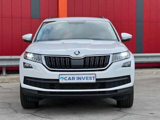 Белый Шкода Kodiaq, объемом двигателя 0 л и пробегом 36 тыс. км за 34000 $, фото 4 на Automoto.ua