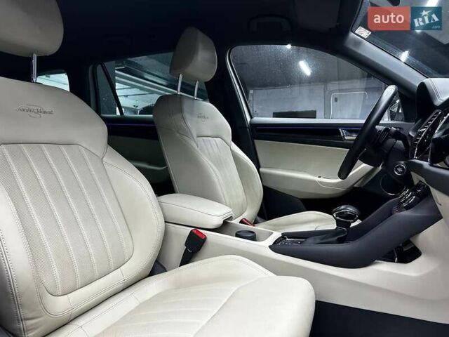 Шкода Kodiaq 2021 у Чернівцях на Automoto.ua Білий Шкода Kodiaq, об'ємом двигуна 1.97 л та пробігом 185 тис. км за 38000 $, фото 14 на Automoto.ua
