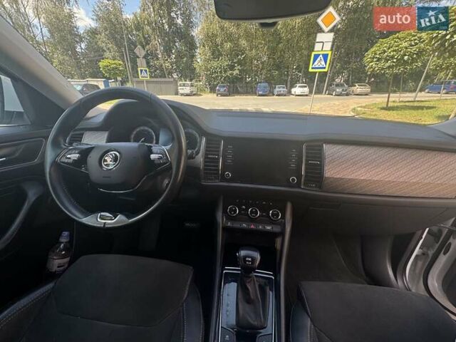 Белый Шкода Kodiaq, объемом двигателя 1.97 л и пробегом 163 тыс. км за 29500 $, фото 13 на Automoto.ua