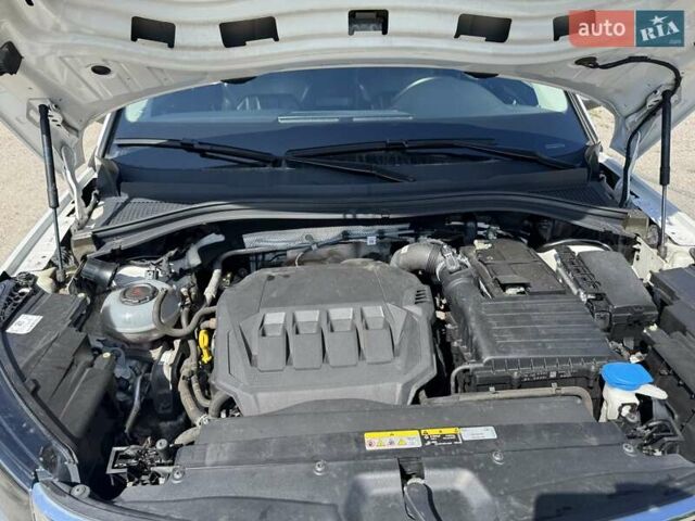 Белый Шкода Kodiaq, объемом двигателя 1.98 л и пробегом 104 тыс. км за 35300 $, фото 36 на Automoto.ua