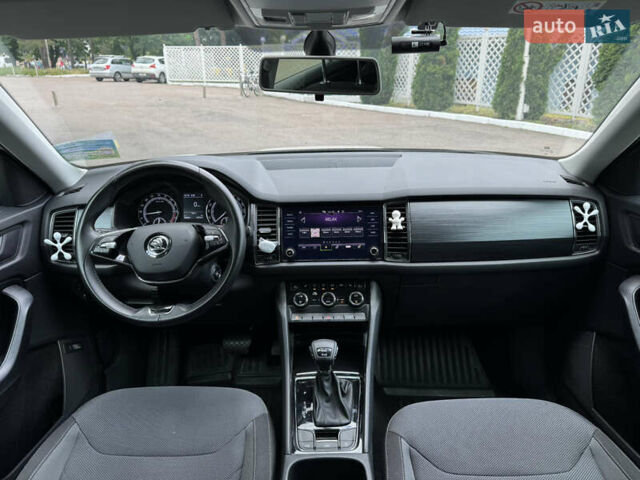 Белый Шкода Kodiaq, объемом двигателя 2 л и пробегом 94 тыс. км за 33900 $, фото 13 на Automoto.ua