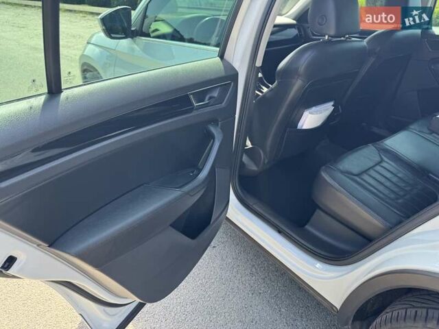 Белый Шкода Kodiaq, объемом двигателя 1.98 л и пробегом 104 тыс. км за 35300 $, фото 22 на Automoto.ua