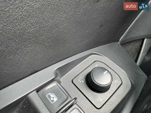 Белый Шкода Kodiaq, объемом двигателя 1.98 л и пробегом 149 тыс. км за 25000 $, фото 24 на Automoto.ua