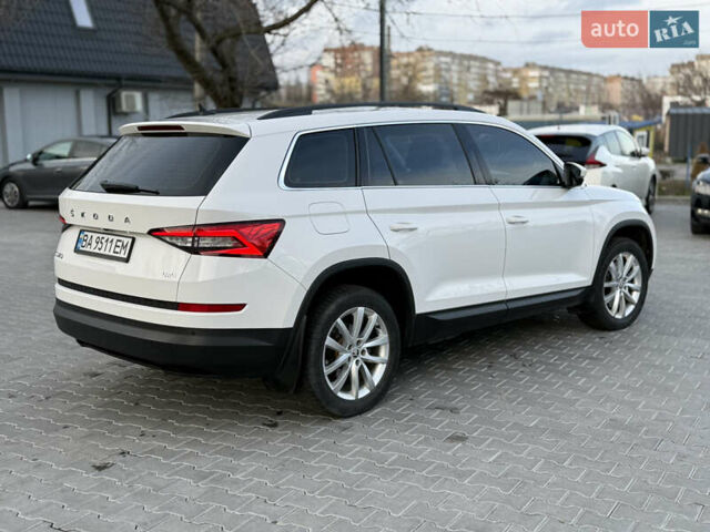 Білий Шкода Kodiaq, об'ємом двигуна 1.98 л та пробігом 197 тис. км за 22999 $, фото 4 на Automoto.ua
