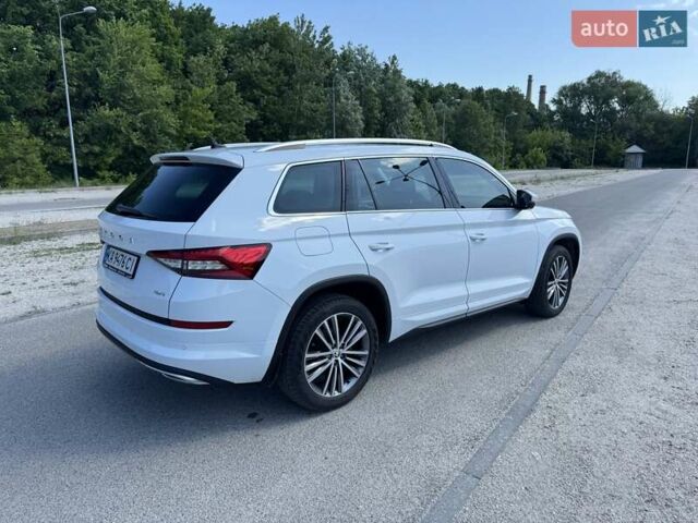 Белый Шкода Kodiaq, объемом двигателя 1.98 л и пробегом 104 тыс. км за 35300 $, фото 6 на Automoto.ua