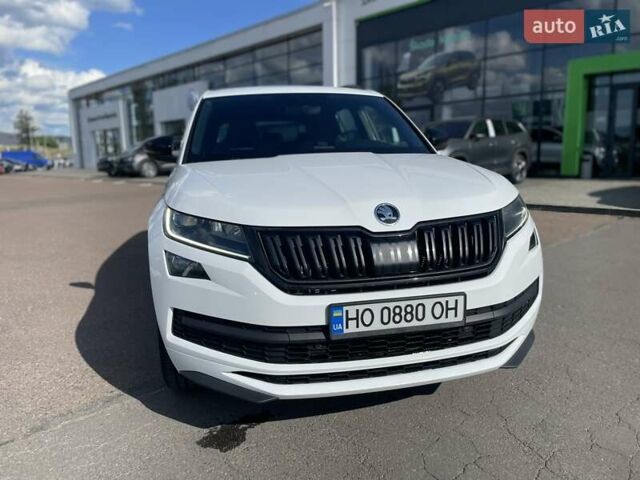 Белый Шкода Kodiaq, объемом двигателя 1.98 л и пробегом 102 тыс. км за 34700 $, фото 5 на Automoto.ua