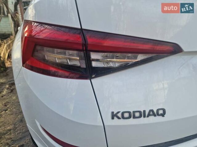 Белый Шкода Kodiaq, объемом двигателя 1.98 л и пробегом 20 тыс. км за 38000 $, фото 3 на Automoto.ua