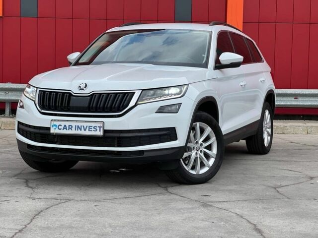 Белый Шкода Kodiaq, объемом двигателя 0 л и пробегом 36 тыс. км за 34000 $, фото 5 на Automoto.ua