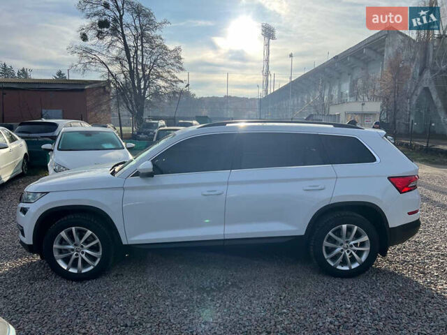 Білий Шкода Kodiaq, об'ємом двигуна 2 л та пробігом 242 тис. км за 23500 $, фото 4 на Automoto.ua