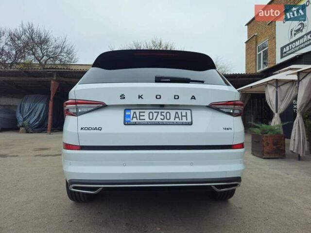 Белый Шкода Kodiaq, объемом двигателя 1.98 л и пробегом 44 тыс. км за 39000 $, фото 4 на Automoto.ua