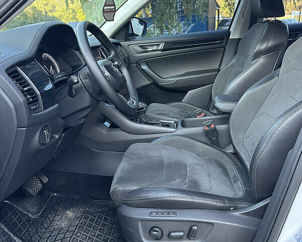 Белый Шкода Kodiaq, объемом двигателя 1.98 л и пробегом 57 тыс. км за 26500 $, фото 8 на Automoto.ua
