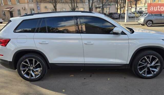 Белый Шкода Kodiaq, объемом двигателя 2 л и пробегом 200 тыс. км за 32000 $, фото 7 на Automoto.ua