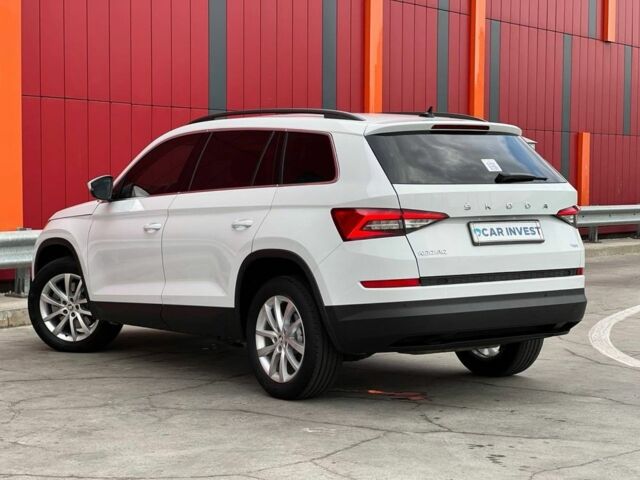 Белый Шкода Kodiaq, объемом двигателя 0 л и пробегом 36 тыс. км за 34000 $, фото 6 на Automoto.ua