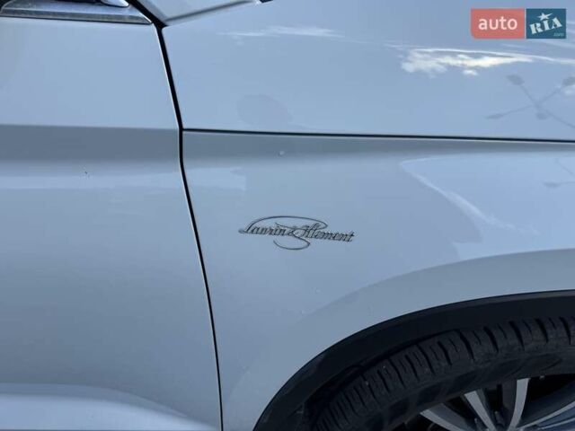 Белый Шкода Kodiaq, объемом двигателя 1.98 л и пробегом 104 тыс. км за 35300 $, фото 5 на Automoto.ua