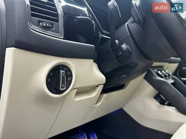 Шкода Kodiaq 2021 у Чернівцях на Automoto.ua Білий Шкода Kodiaq, об'ємом двигуна 1.97 л та пробігом 185 тис. км за 38000 $, фото 22 на Automoto.ua