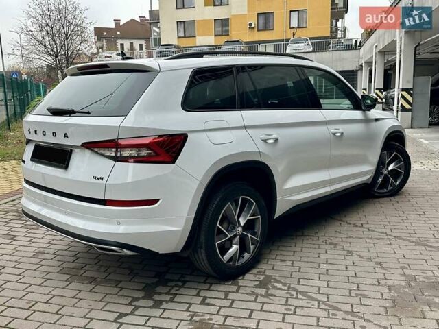 Белый Шкода Kodiaq, объемом двигателя 1.98 л и пробегом 70 тыс. км за 33900 $, фото 1 на Automoto.ua