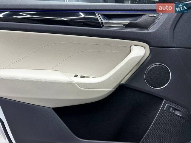 Шкода Kodiaq 2021 у Чернівцях на Automoto.ua Білий Шкода Kodiaq, об'ємом двигуна 1.97 л та пробігом 185 тис. км за 38000 $, фото 6 на Automoto.ua