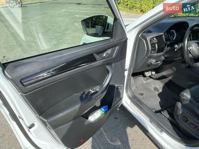 Белый Шкода Kodiaq, объемом двигателя 1.98 л и пробегом 106 тыс. км за 33500 $, фото 15 на Automoto.ua