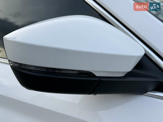 Білий Шкода Kodiaq, об'ємом двигуна 1.98 л та пробігом 197 тис. км за 22999 $, фото 23 на Automoto.ua