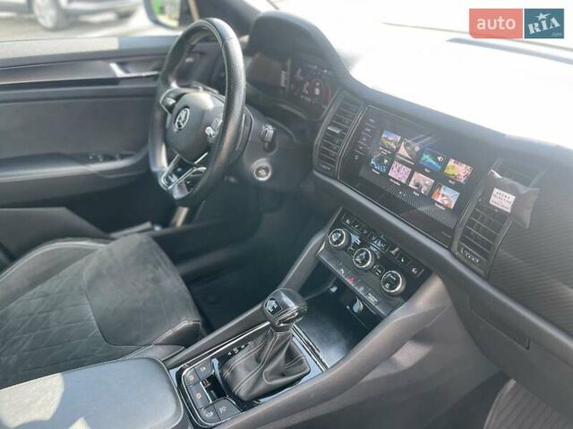 Белый Шкода Kodiaq, объемом двигателя 1.98 л и пробегом 102 тыс. км за 34700 $, фото 35 на Automoto.ua