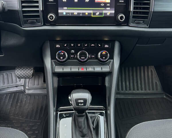 Білий Шкода Kodiaq, об'ємом двигуна 1.98 л та пробігом 192 тис. км за 24900 $, фото 22 на Automoto.ua