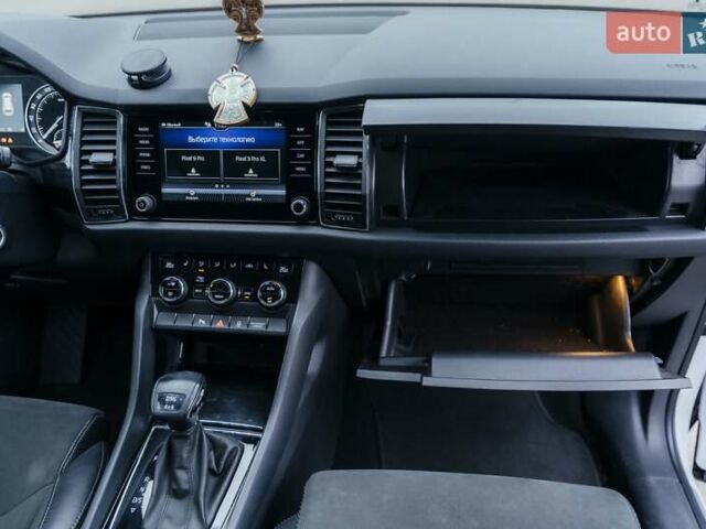 Білий Шкода Kodiaq, об'ємом двигуна 1.98 л та пробігом 100 тис. км за 34000 $, фото 40 на Automoto.ua