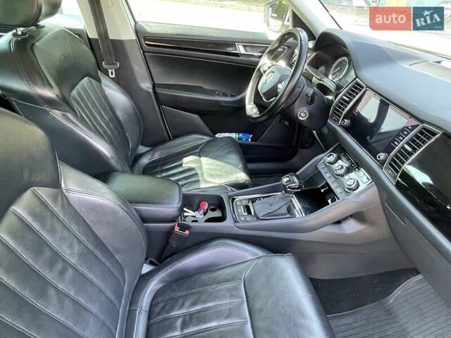 Белый Шкода Kodiaq, объемом двигателя 1.98 л и пробегом 106 тыс. км за 33500 $, фото 26 на Automoto.ua