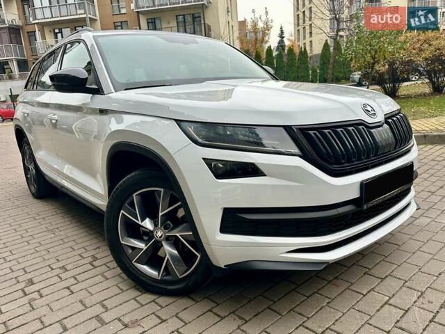Белый Шкода Kodiaq, объемом двигателя 1.98 л и пробегом 70 тыс. км за 33900 $, фото 31 на Automoto.ua
