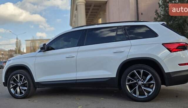 Белый Шкода Kodiaq, объемом двигателя 2 л и пробегом 200 тыс. км за 32000 $, фото 18 на Automoto.ua