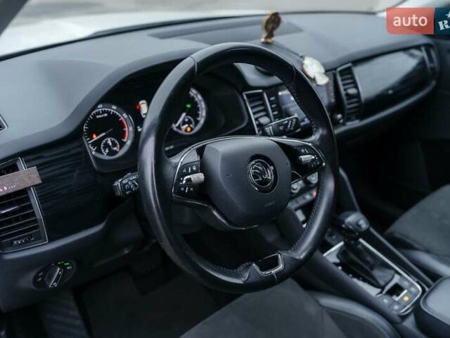 Білий Шкода Kodiaq, об'ємом двигуна 1.98 л та пробігом 100 тис. км за 34000 $, фото 38 на Automoto.ua