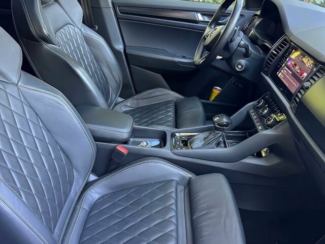 Білий Шкода Kodiaq, об'ємом двигуна 2 л та пробігом 30 тис. км за 7700 $, фото 9 на Automoto.ua