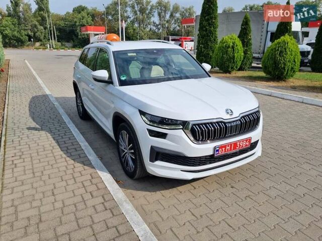 Білий Шкода Kodiaq, об'ємом двигуна 1.97 л та пробігом 185 тис. км за 37500 $, фото 2 на Automoto.ua