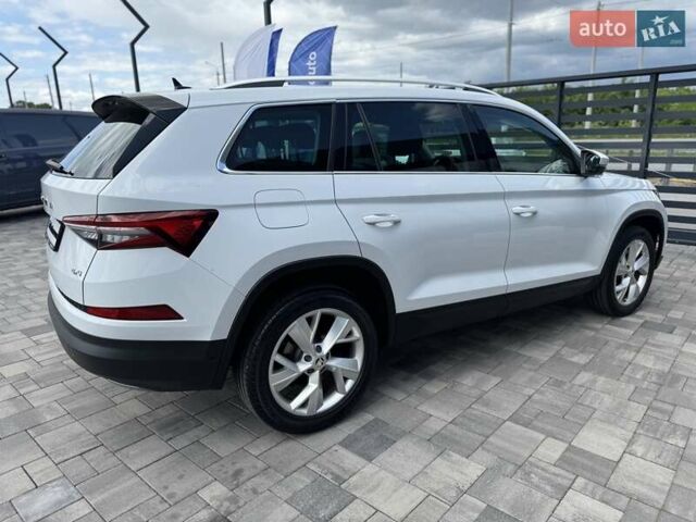 Белый Шкода Kodiaq, объемом двигателя 2 л и пробегом 115 тыс. км за 37500 $, фото 2 на Automoto.ua